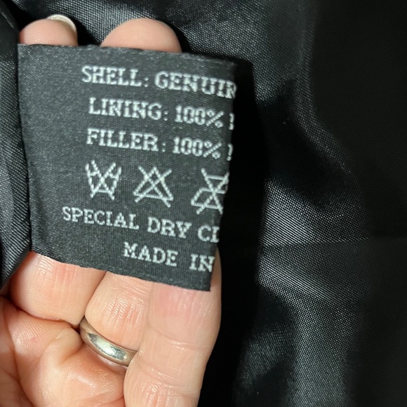 Men's Classic Black Vest - Picture 3 of 10